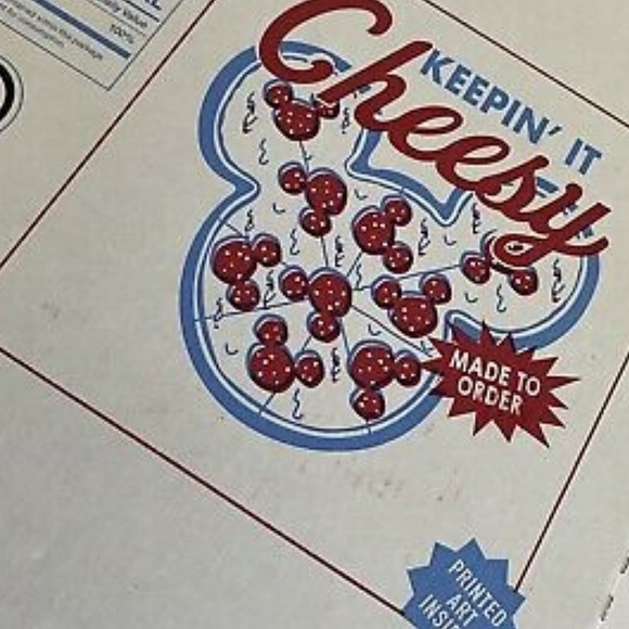 NWT LIMITED EDITION Walt Disney TASTE-D Snacks Mickey Mouse Pizza Shirt L Rare - Picture 6 of 12